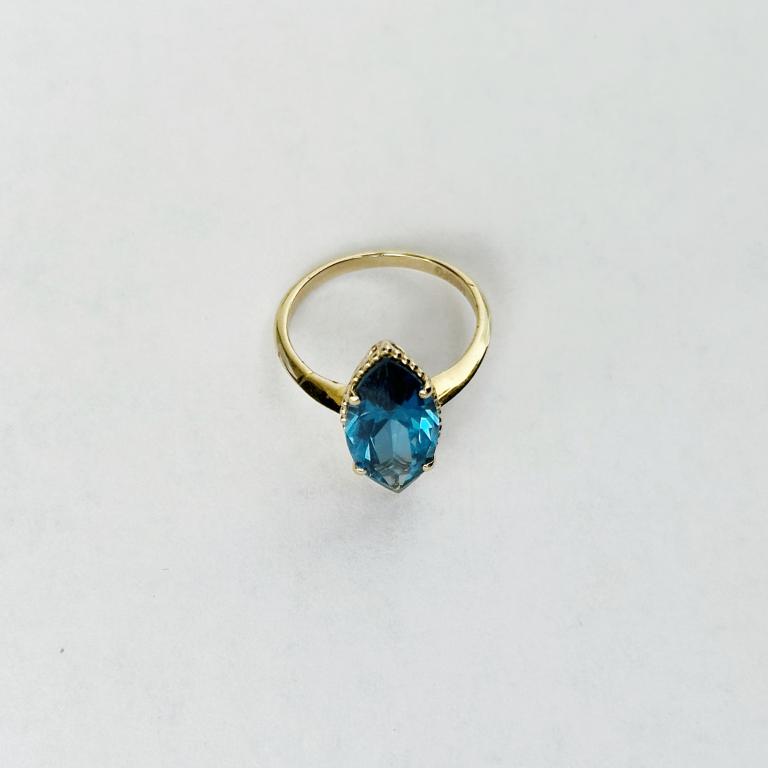 Anillo con piedra azul